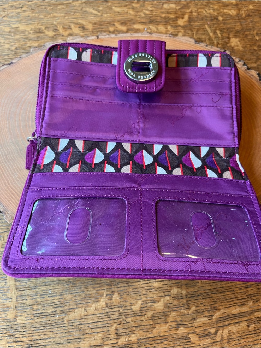 Vera Bradley Quilted Microfiber Turnlock Wallet in Magenta Purple EC - Picture 5 of 7